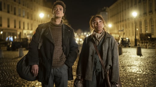 Interview with the Vampire S02 Clip: Louis Explains Why Paris Is Best