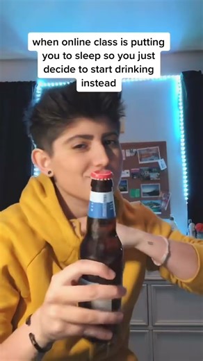 Beer with the professor during online class #fyp #foryoupage #onlineclass