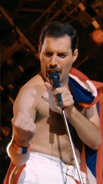 Queen: The Show Behind the Iron Curtain👑💥#wewillrockyou #live #music #concert #budapest #song #1986
