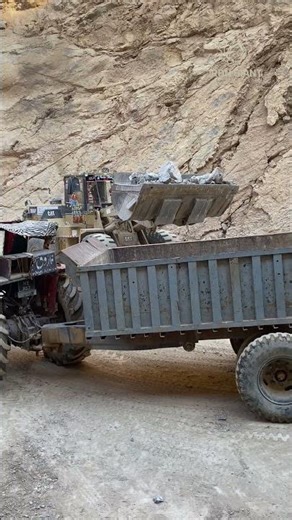 IRON GIANT UNLEASHED! ⚒️showcases the world of heavy machinery & Massive Rock #shorts