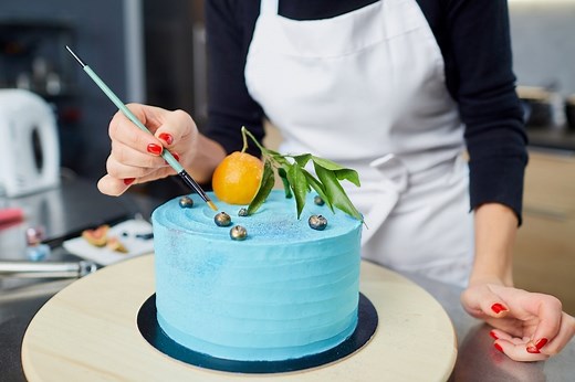 How To Make Icing Smooth Like Fondant - Cake Decorist
