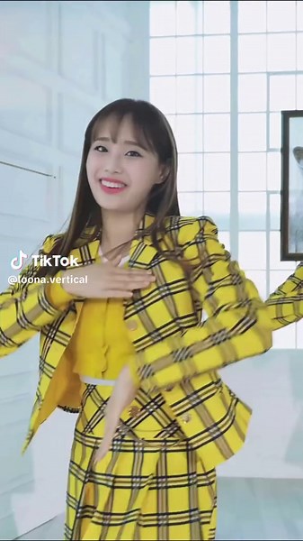 Hyeju Shines in Stunning 'Love4Eva' Look