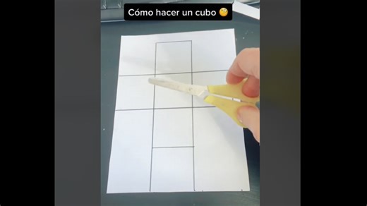 Cómo hacer un cubo en 3D de forma manipulativa en vídeo - Yo Soy Tu Profe
