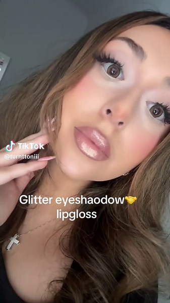 Glitter Eyeshadow and Lip Gloss Tutorial with MAC