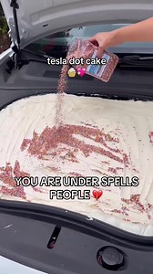 Dot Cake Mukbang: Buldak Ramen & Tesla Dot Cake Taste Test