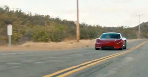 Tesla releases new Roadster insane acceleration video