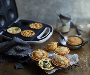 20 or more recipes for your pie maker