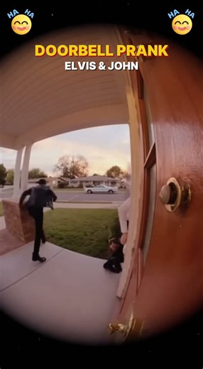 Elvis Presley & John Lennon Doorbell Prank (AI)