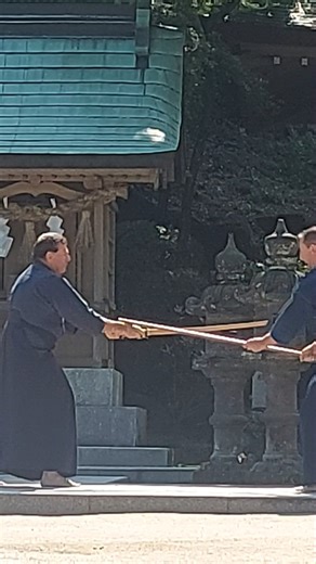 162 reactions · 19 shares | The discussion continues, and it’s getting interesting. I’ve found 4 examples of Tsuba-wari that differ from the method I showed in the Dojo recently… Including myself  There's the obvious difference... But there’s something else to observe. Something less obvious. Something I mentioned in the last video. Can you spot it? Drop your thoughts below. Let’s see who’s really watching closely. | 文武館道場 - 杉並 - Bunbukan Dojo | Facebook