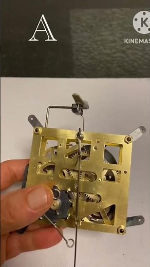cleaning and service of the small cuckoo clock movement from the 1980s