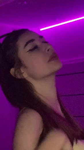 wsumie juz nie wiem czy ta zwrotka friza mi sie podoba czy nie XDDD