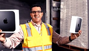 AWS、Macインスタンスの仕組みを説明。市販のMac miniをそのままラックに組み込みThunderbolt経由でストレージやネットワークへ接続。AWS re:Invent 2020