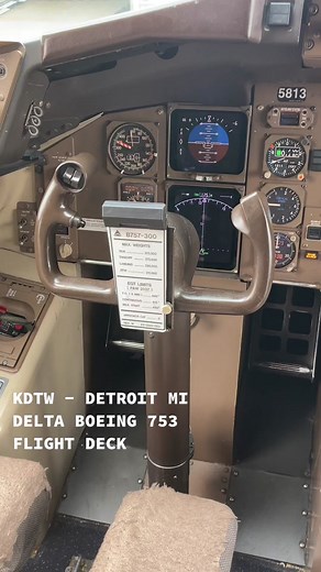 Inside Delta Airlines Boeing 757-300 Cockpit Tour in Detroit