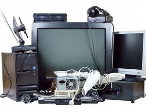 Fry's Electronics Closes All Stores, Including Manhattan Beach