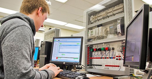 Electrical Engineering Technician Program | Niagara College