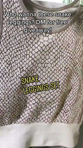 Snake leggings set 30%off #gymleggings #snakeleggings #gumwear #seamlesscollection #gymmour