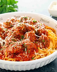 Classic Spaghetti and Meatballs