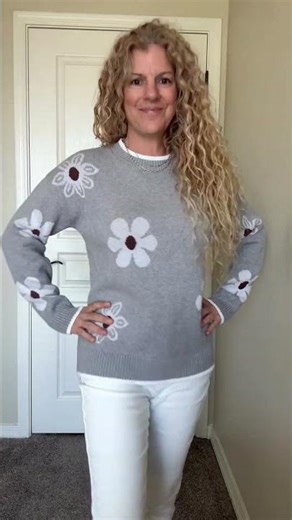 Amazon Fall Fashion Must-Have 🌼 Daisy Sweater Review