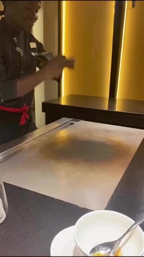 Hibachi Cooking Showcase: Teppanyaki Chef Experience