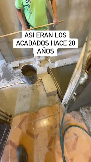 913K views · 2.7K reactions | Así eran los acabados #acabados #firme #chamba #concreto #construir #construccion #experto #albañil #albañiles #escoba #chalan #detalles #cemento #base | El Ing Moy | Facebook