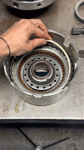 Part 2 2005 Chevrolet Trailblazer 4L60e Transmission Rebuild (reverse drum, pump) #fsp #fyp #mechanic #tiktok #chevrolet #generalmotors #God #fsptransmissions #GMC #sonoma #tahoe#engine #machining #cylinder #machineshop #repair #rebuild #automotive #carsoftiktok #mechanical #engineering #reels #carstips #tips #enginerepair #tire #tirerepair #ford #chevy #dodge #ram #trucks #liftedtrucks #diesel | Tyler machine