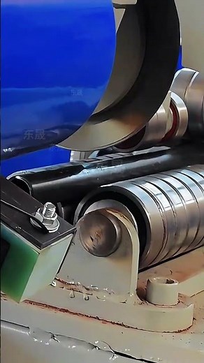 Small diameter black pipes cut in seconds high speed rotary cutter feeding#dongsheng rolling machine