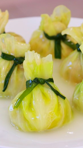 46K views · 1.9K reactions | ✨Cabbage Soup Dumplings✨ #best #chinese #cabbage #soupdumplings #recipe #cicili Please click here for the written recipe https://cicili.tv/cabbage-soup-dumplings/ | CiCi Li | Facebook