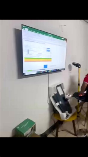 📐💻 Séance de formation en Calcul de Structure avec Revit et Robot Structural 🏗️Aujourd'hui, au Centre de Formation GTIC SARL, nos étudiants ont pu approfondir leurs compétences sur les logiciels Revit Structure et Robot Structural ! Ces outils puissants permettent de réaliser des calculs de structures et des modélisations 3D pour des projets de grande envergure.🔧 Ce que nos étudiants ont appris aujourd'hui :La conception de structures complexes avec Revit Structure.L'analyse et la validation