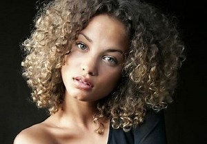 91 Boldest Short Curly Hairstyles for Black Women