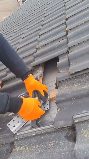 Solar Panel Tile Roof Mounting System Installation...