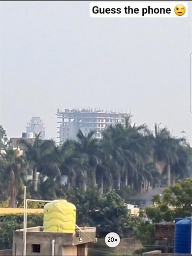 Guess the Phone 😉 #zoomtest #shorts #photography #samsung #s25ultra ##s24ultra #tech #shorts