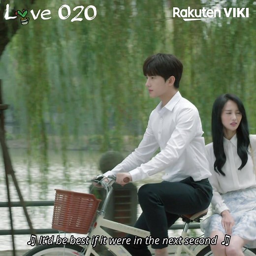 Yang Yang and Zheng Shuang's romantic bike ride together is too cute for words! Binge watch all of Love O2O now on Viki: http://bit.ly/LoveO2OSNS | Viki