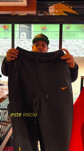 Sudaderas al por mayor disponibles desde 6 unidades