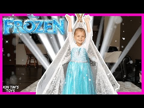 Kids Costume Runway Show With Elsa & Anna from Frozen & MORE!