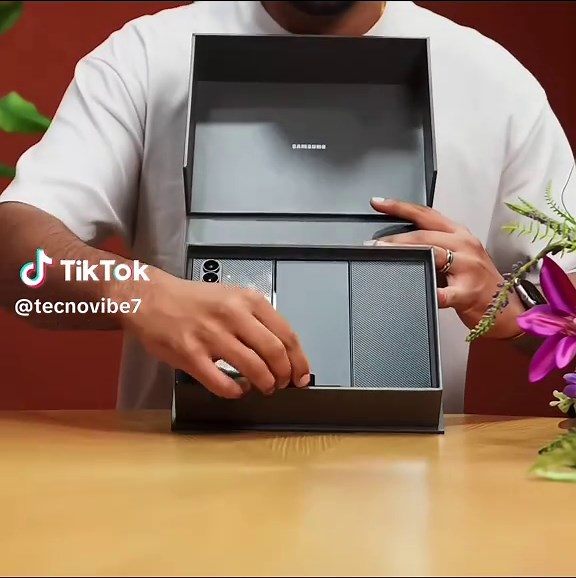 Samsung Galaxy Z TriFold #samsungtrifold #xiaomi15ultra#xiaomi14ultra #upcomingphones #samsungs25ultra