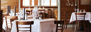 How to Set a Restaurant Table?