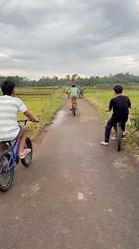 You guys if you play bicycle and there is no brake, braking like to wear slippers too not #shorts...