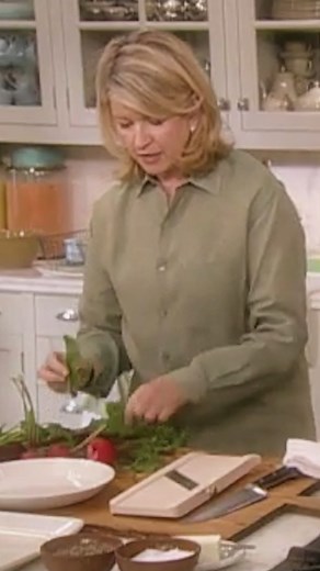 51K views · 955 reactions | Steaming is one of the healthiest ways to cook beets because they retain most of their nutrients and their bright color. Follow along as Martha prepares a steamed beet salad and learn more ways you can prepare beets: bit.ly/46X1vX1 | Martha Stewart | Facebook