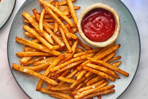 A Step-By-Step of How to Make Homemade French Fries