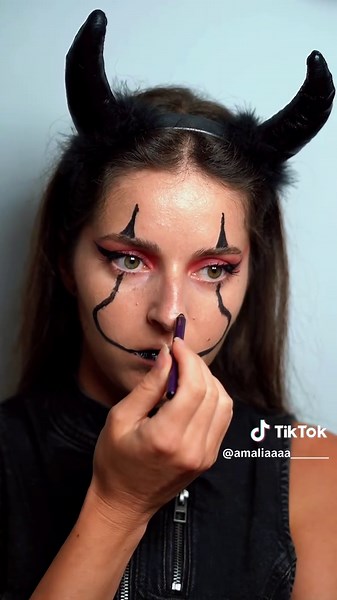 Easy Halloween Makeup Tutorial in 20 Minutes