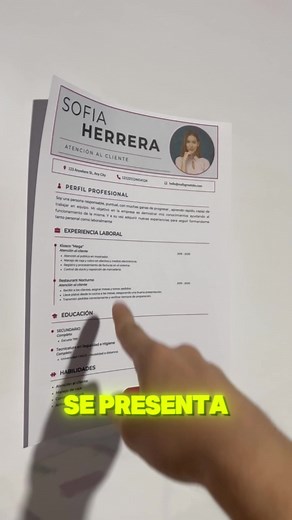 📄 Con un CV como este se presenta un profesional de verdad No es solo diseño… es claridad, orden y estrategia lo que marca la diferencia. En el video te muestro por qué este formato transmite profesionalismo desde el primer segundo. 👇 Comentá “CV” y llevá el tuyo a este nivel. 🚀 #busquedalaboral #empleo #curriculum #sueldo #trabajocv