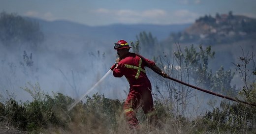 Canada wildfires: Does the country have enough volunteer firefighters?