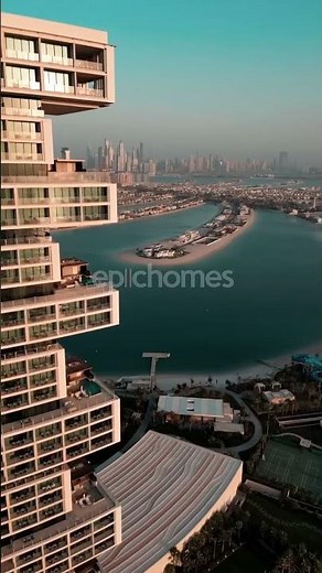 Dubai’s Palm Jumeirah – The World’s Most Iconic Island