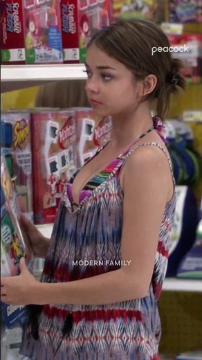 the greatest toy heist of all time #ModernFamily #HaleyDunphy #ClaireDunphy #Shorts