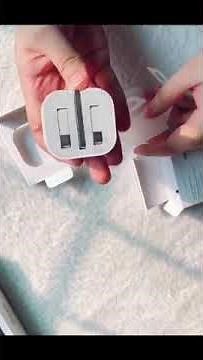Apple USB-C 20W Adapter 3 Pin - iPhone 16 pro max - Unboxing