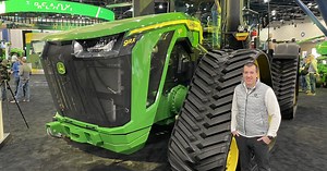 New John Deere 9RX tractor — with over 830 HP — turns heads at Commodity Classic