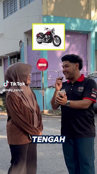 OOTD Motor Episode 2: Unleashing Style on Wheels