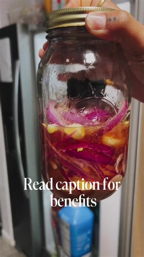 This is exactly the reset your body needs after a long day of heavy eating! Garlic, lemon, honey, and onion work amazing together to break down mucus, fight bacteria, soothe the throat, support detoxification, and strengthen the immune system. A natural remedy your body recognizes and WILL respond to. So so easy to make so try it!