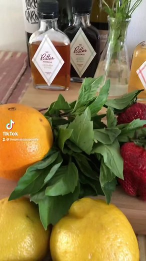 Learn how to make these wine-based cocktails (and more!) in the coming days weeks! They’re simple, delicous, and bare no resemblance to an 80’s wine cooler… #cocktailtok #cocktail #cocktailrecipesforyou #cocktailbitters #wineinspires #wineme #wine #cocktailrecipe