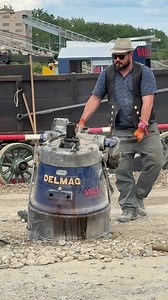 This is a Delmag jumping jack. It was an old school method of compaction . How it works is that when the throttle is engaged, the diesel engine fires and unleashes a violent mechanical or explosive force that compresses and then releases the springs, launching the entire 60 to 100-kg machine into the air.